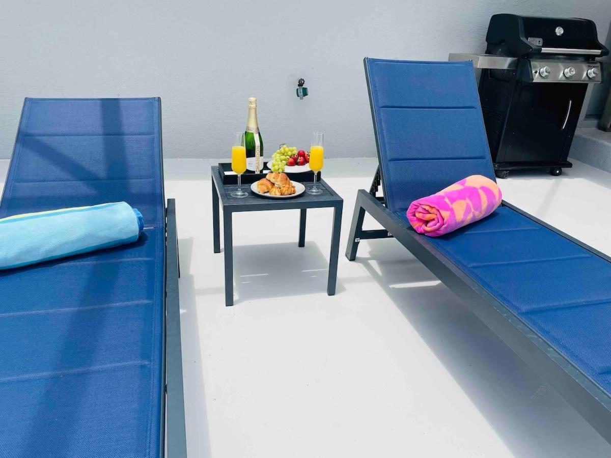 Endless Summer Retreat Jacuzzi 3Kingbed Airhockey เคปคอรัล ภายนอก รูปภาพ